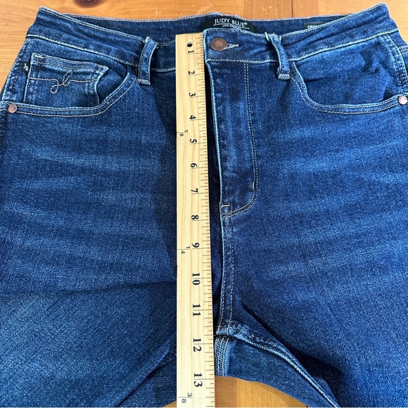 Judy Blue Women’s High Rise Cropped Straight Jeans - Size 11/30 - Picture 4 of 9